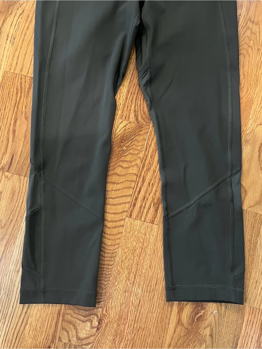 lululemon athletica Green Size 6 Leggings - Picture 3 of 6